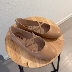 Soda Women's Beige Ballet Flats